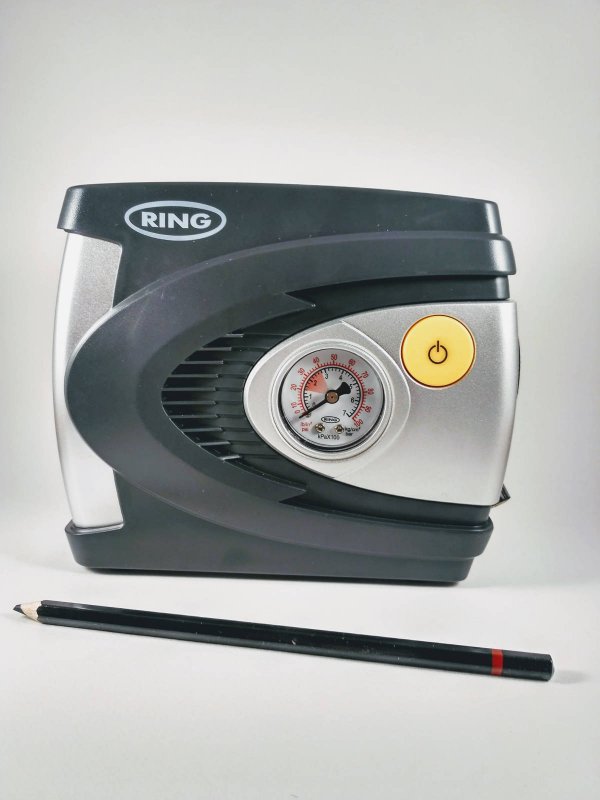 RING MINI COMPRESSEUR D'AIR PORTABLE 12V GONFLEUR PNEU